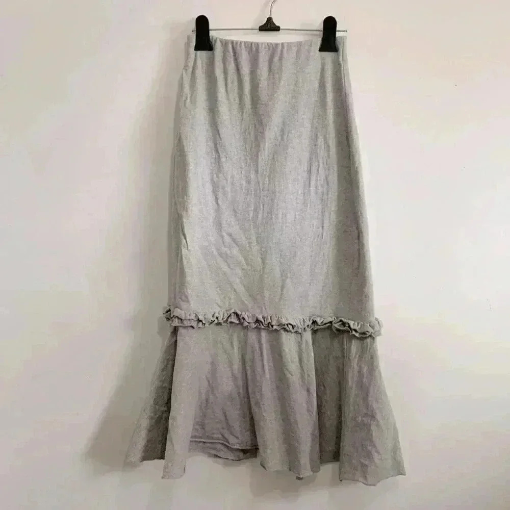 BNWOT Korean Style Ruffled Midi Skirt size Xs-S in Grey - Picture 2 of 2